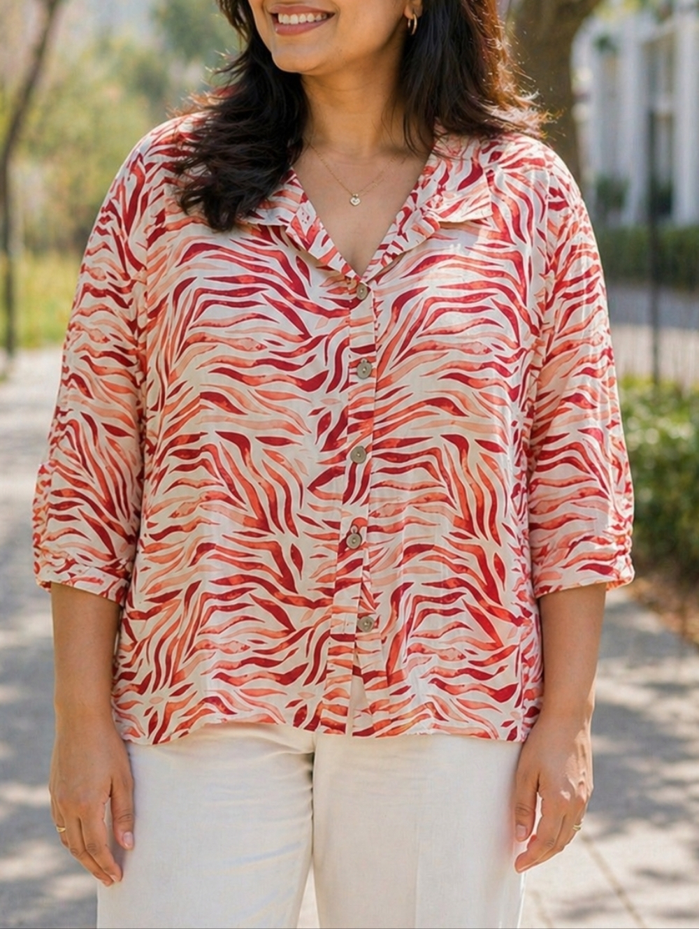 Lasania Petite 100% Rayon Oversized Button Front Top Red Cream Animal Print